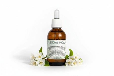Olio di rosa mosqueta